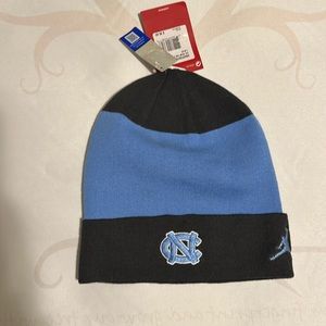 North Carolina Tar heels (UNC) beanie